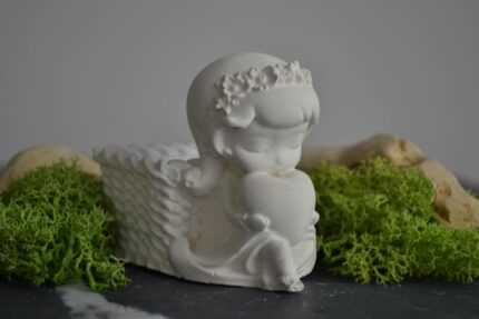 Alba – Statuetta con Vasetto in gesso ceramico