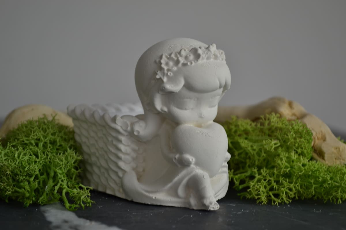 Alba - Statuetta con Vasetto in gesso ceramico